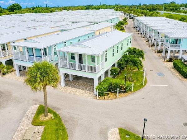 252 NE Ebbtide Way , Jensen Beach, FL 34957