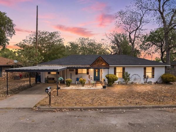 603 S Brazos Street , Whitney, TX 76692