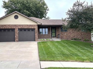 732 Cory Drive, Seward, NE 68434