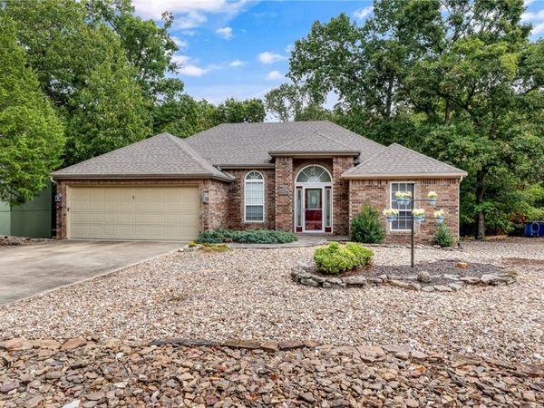 5 Melanie Drive, Bella Vista, AR 72714