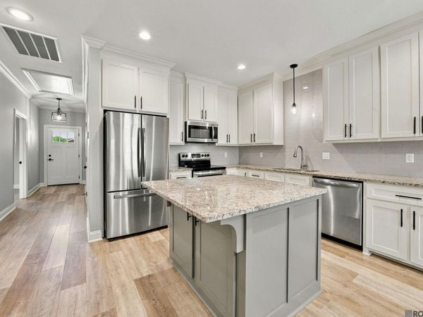 33788 La Hwy 16, Unit #8A, Denham Springs, LA 70706