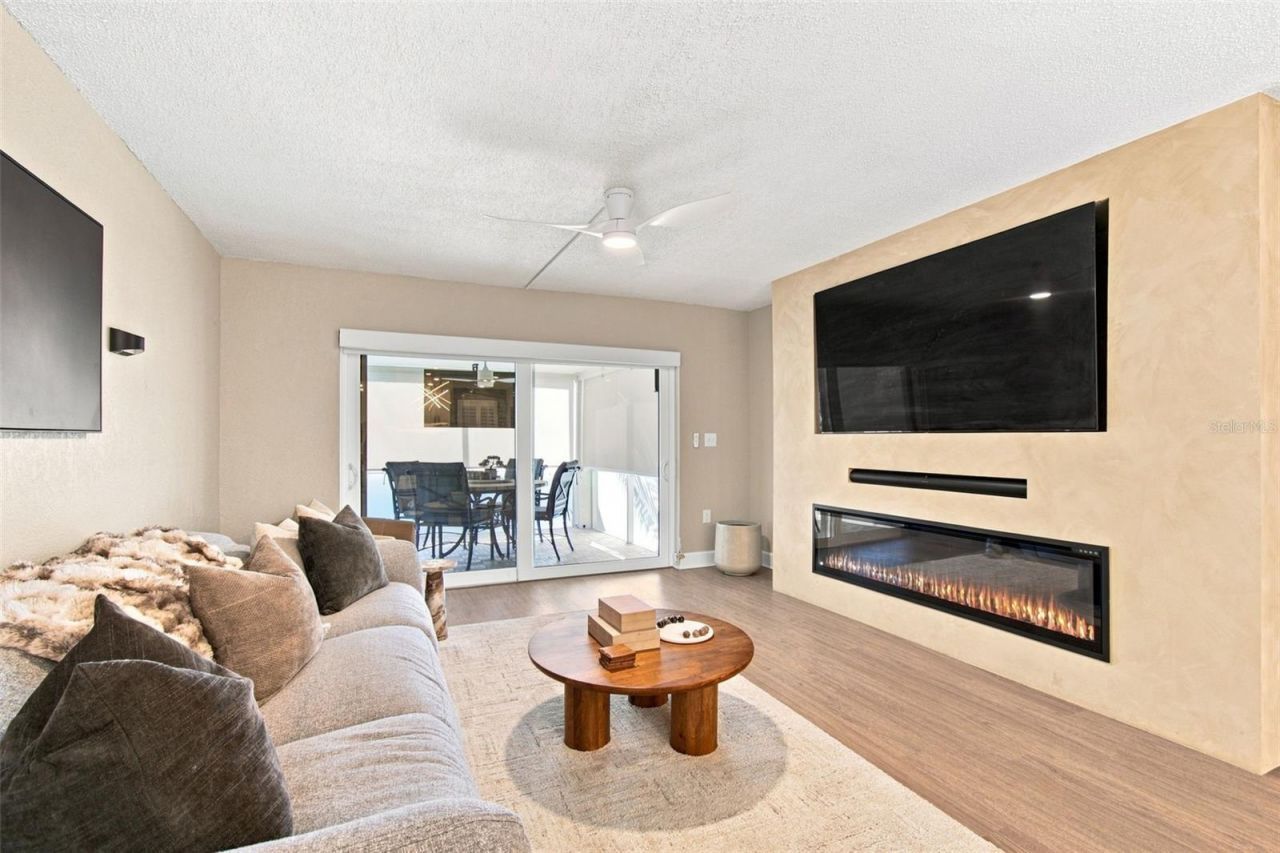 17035 Gulf Boulevard, Unit 122, North Redington Beach, FL 33708 Photo
