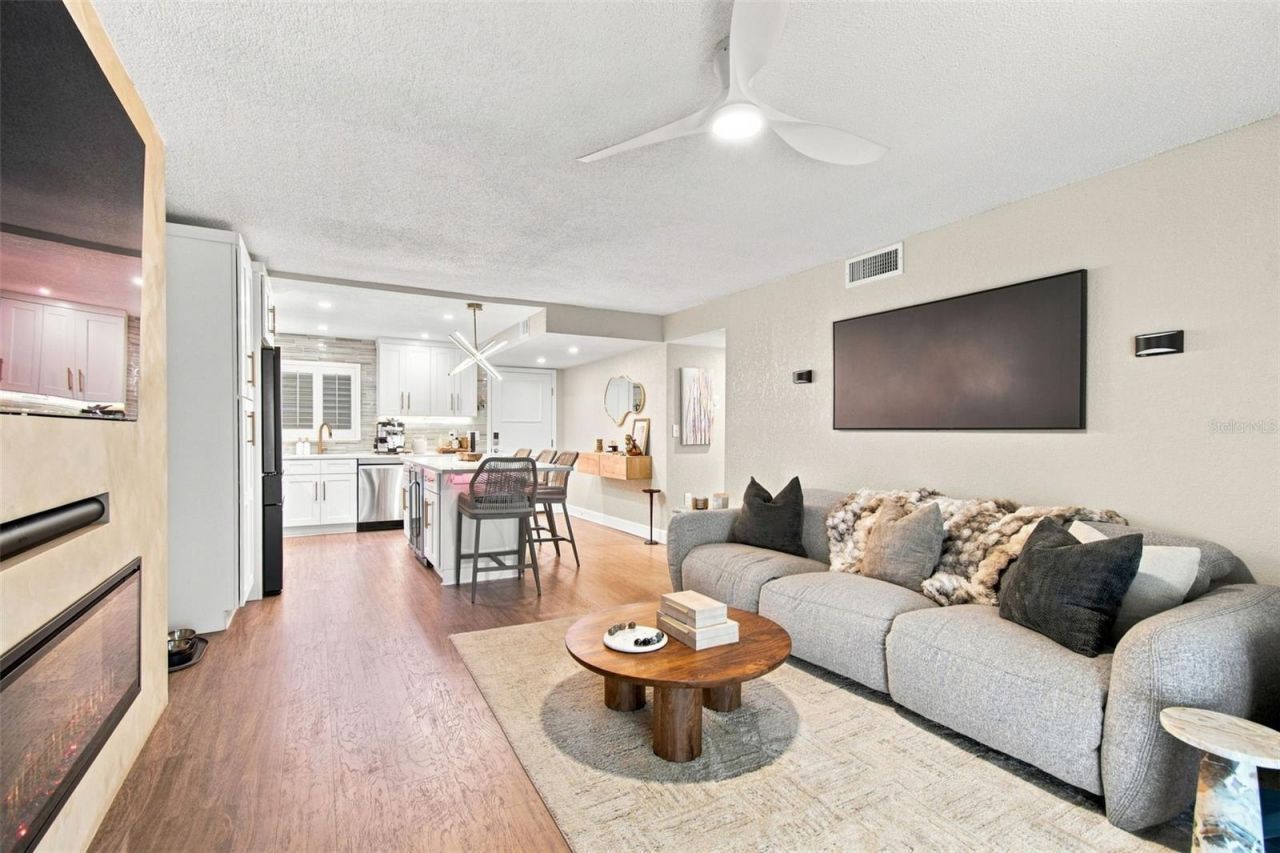 17035 Gulf Boulevard, Unit 122, North Redington Beach, FL 33708 Photo