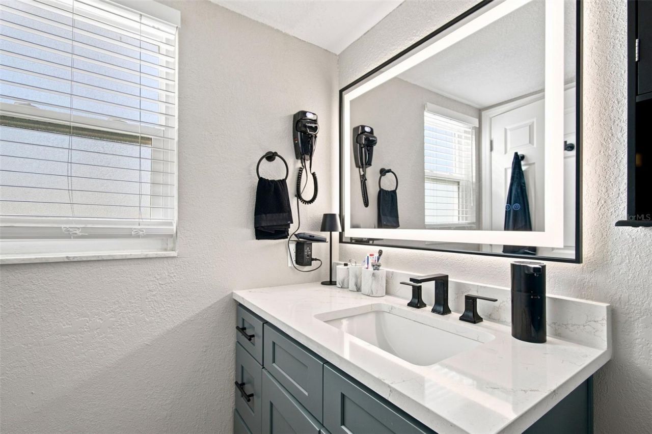 17035 Gulf Boulevard, Unit 122, North Redington Beach, FL 33708 Photo