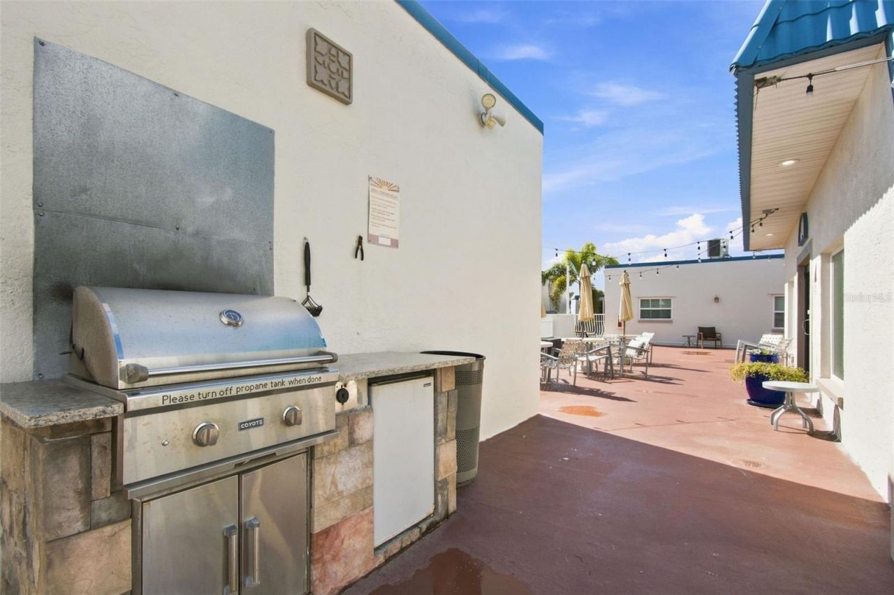 17035 Gulf Boulevard, Unit 122, North Redington Beach, FL 33708 Photo