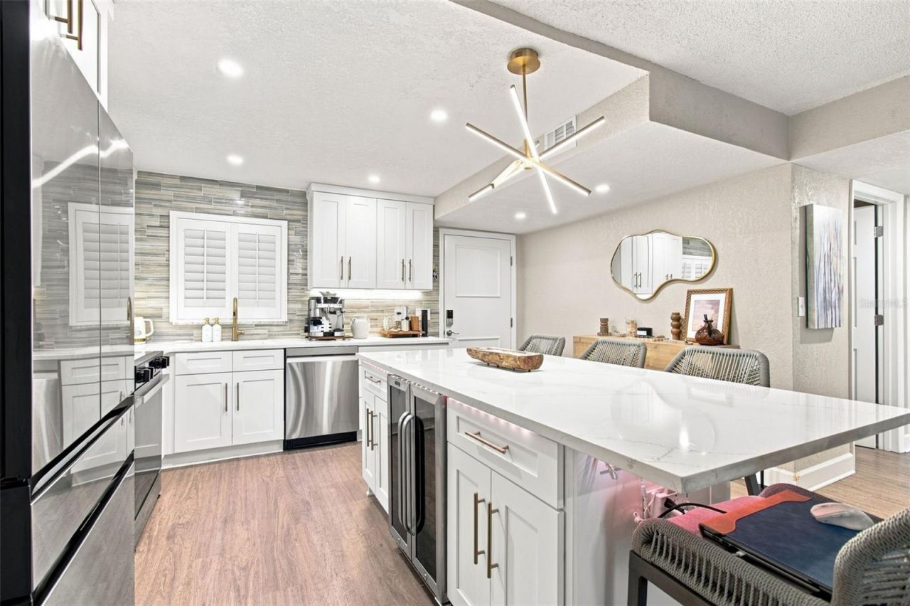 17035 Gulf Boulevard, Unit 122, North Redington Beach, FL 33708 Photo