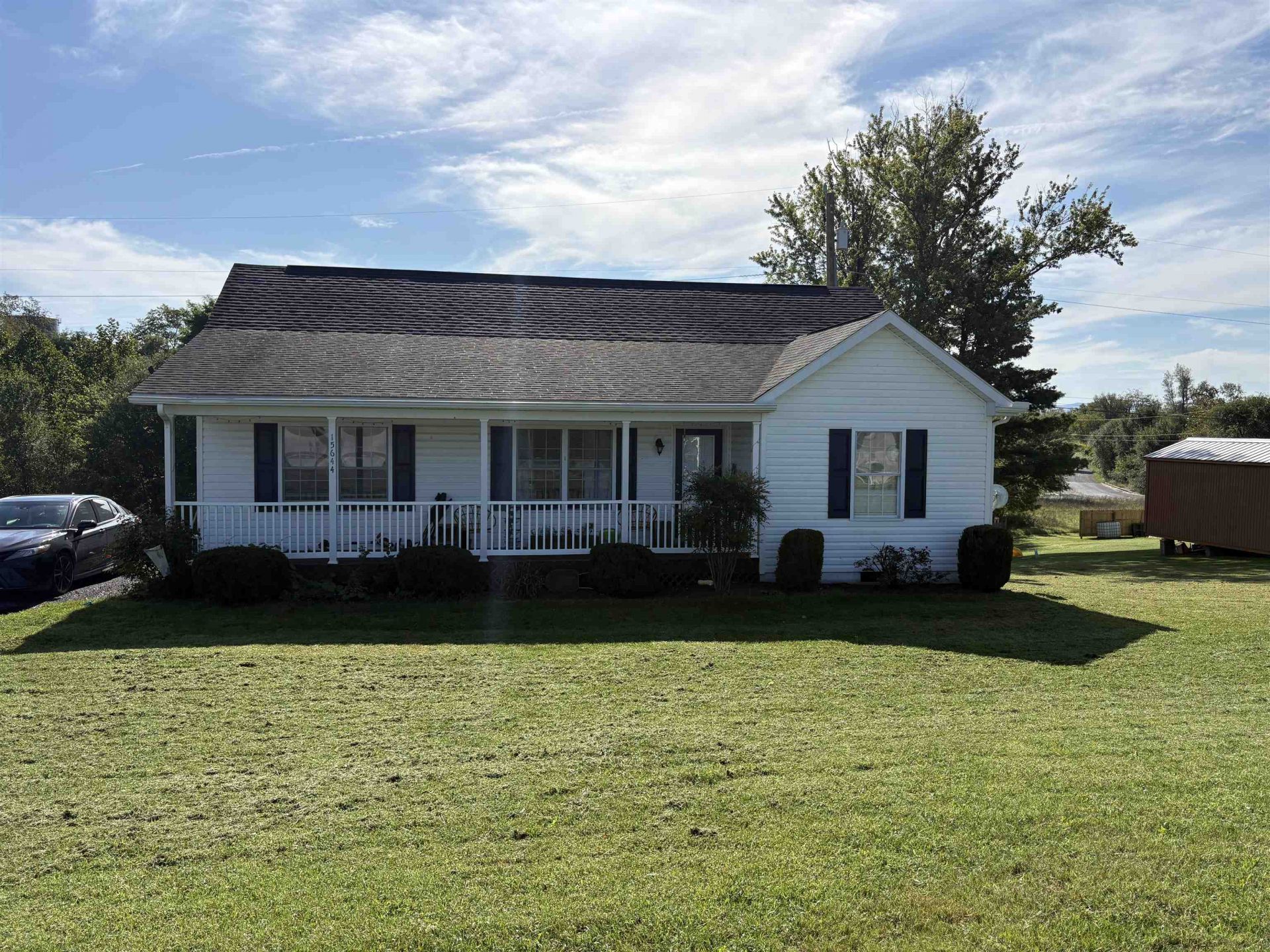 15644 FORESTVILLE RD primary photo