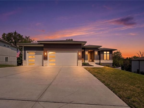 202 E Maple Street, Lone Jack, MO 64070