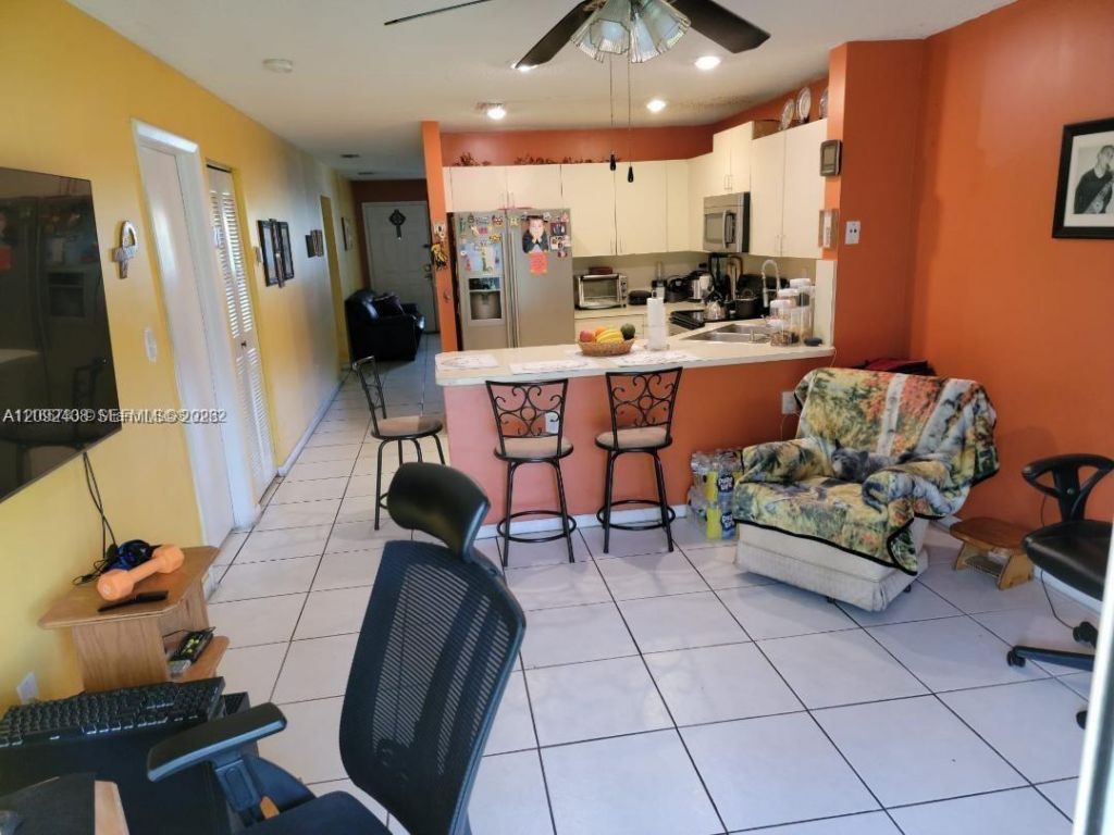 8851 NW 119th St, Unit 6113, Hialeah Gardens, FL 33018 Photo