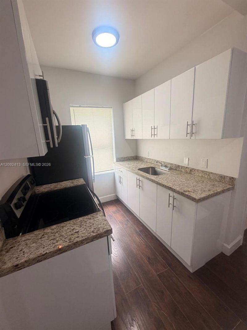 337 SW 10th Ave , Unit 3, Miami, FL 33130 Photo