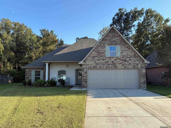10190 Angela Dr, Denham Springs, LA 70706