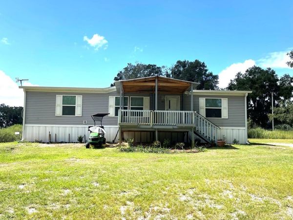 453 OLD HAWTHORNE Road, Hawthorne, FL 32640