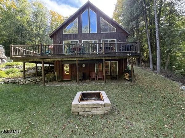 11 Whits End Way, Schroon Lake, NY 12870
