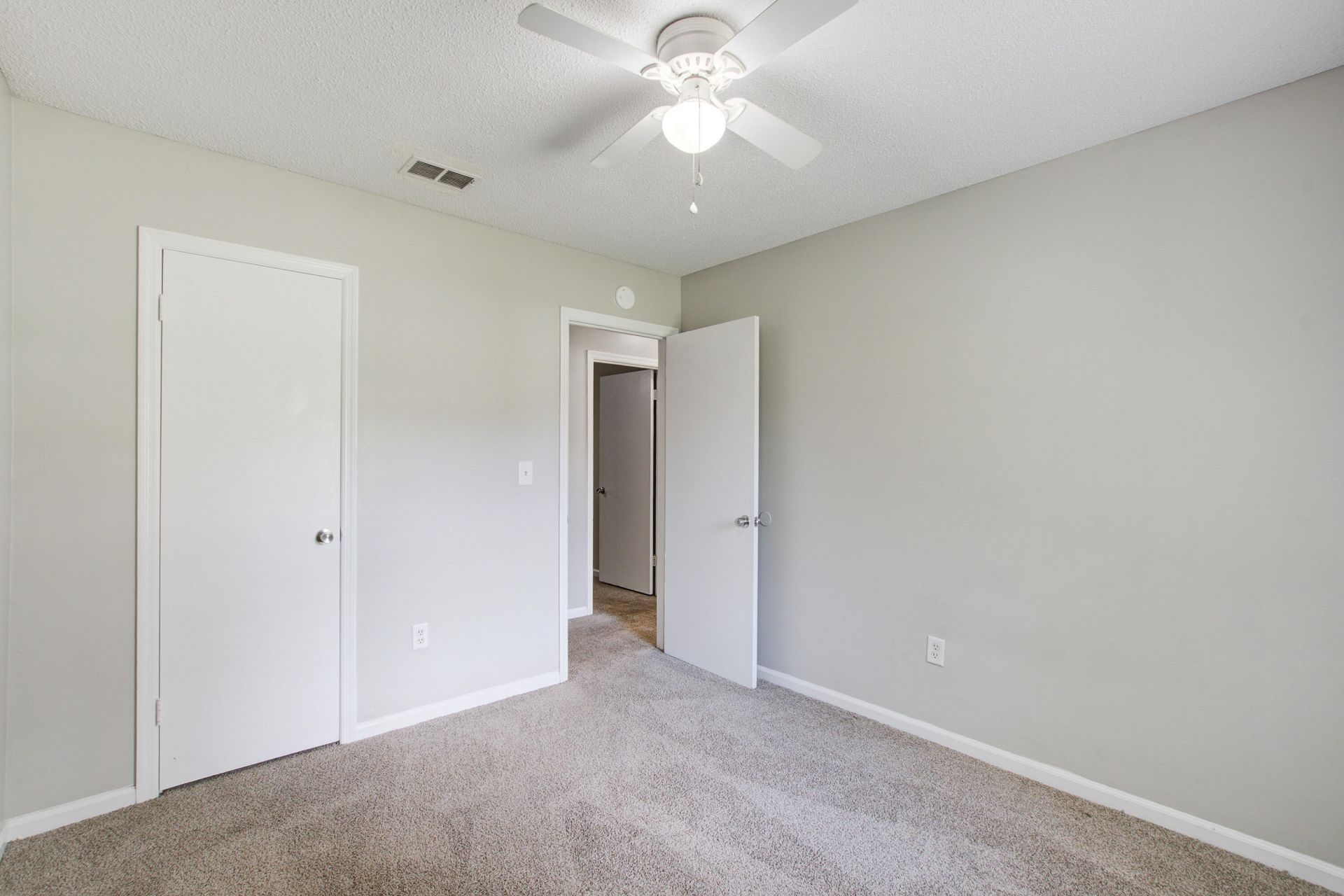 106 Kirk Court Photo 20