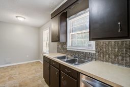 106 Kirk Court photo 4