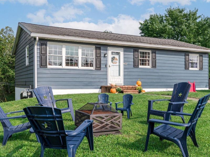 5541 Ridgewood Drive , Cambridge, OH 43725 Photo 1