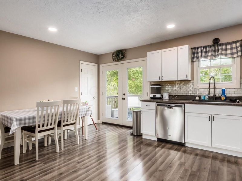 5541 Ridgewood Drive , Cambridge, OH 43725 Photo 15
