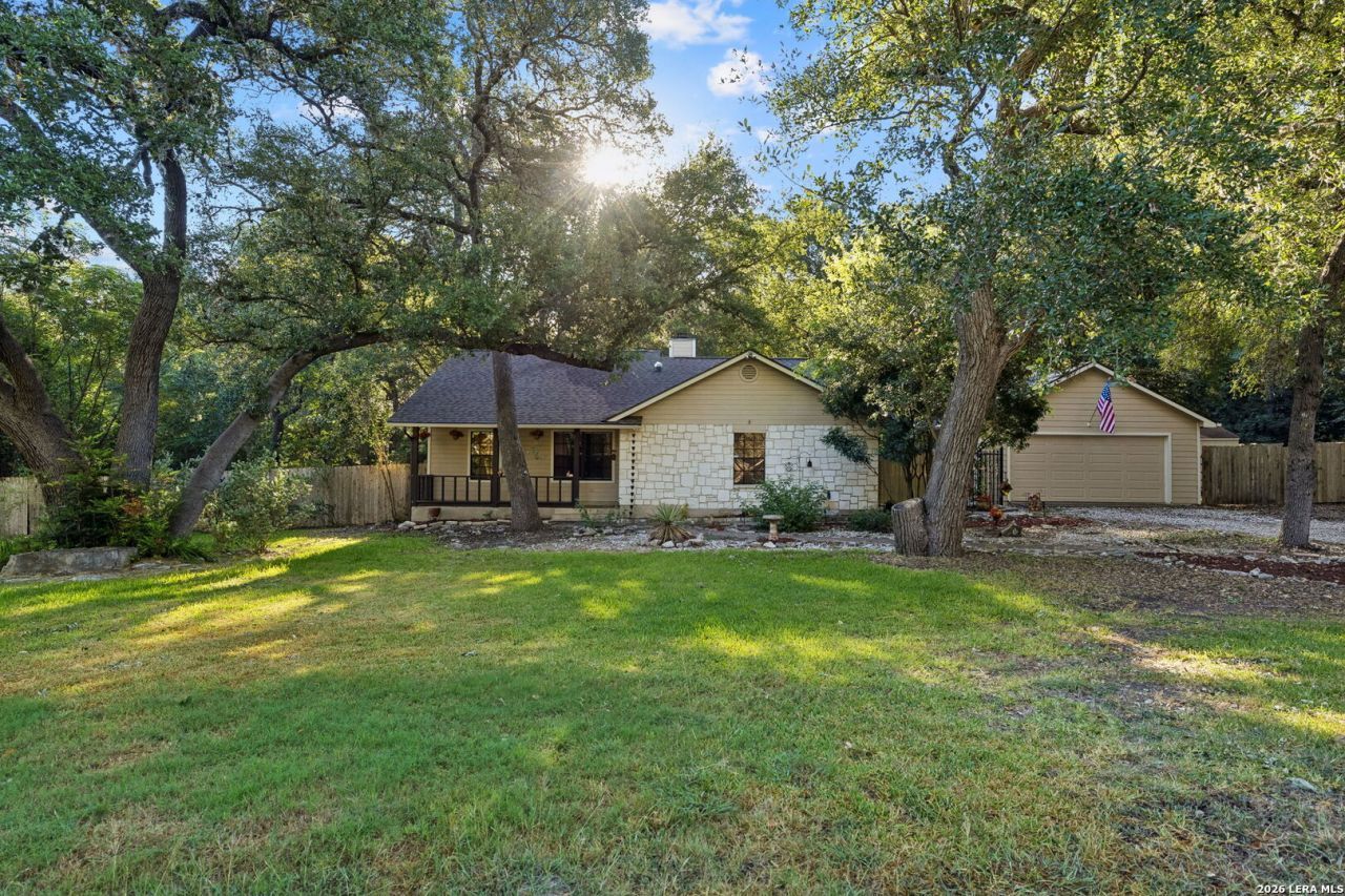 201 Doeskin Dr, Boerne, TX 78006 Main Photo