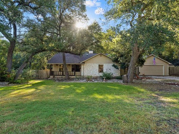 201 DOESKIN DR, Boerne, TX 78006