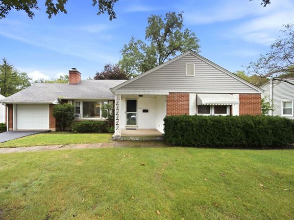 500 Skyline Drive , Fox River Grove, IL 60021
