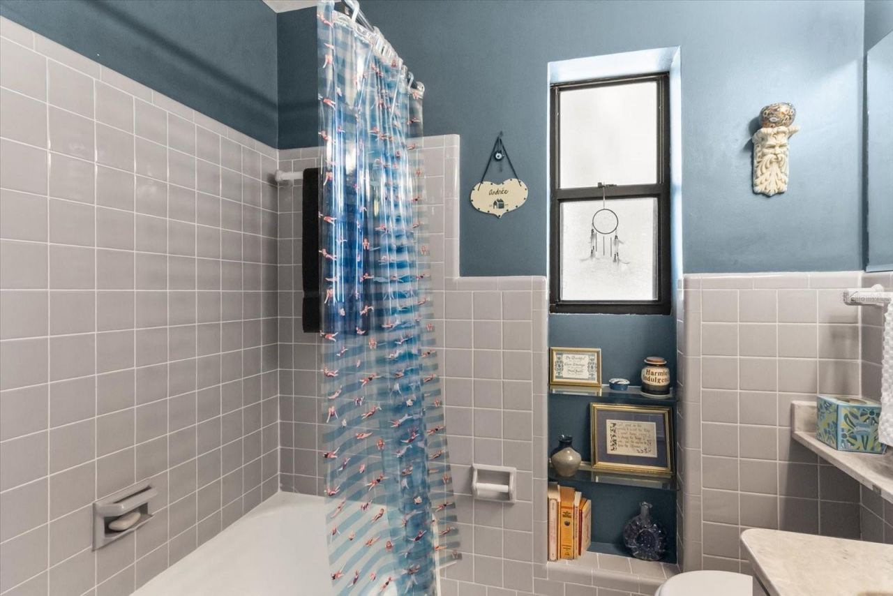2921 Wood Street , Sarasota, FL 34237 Photo