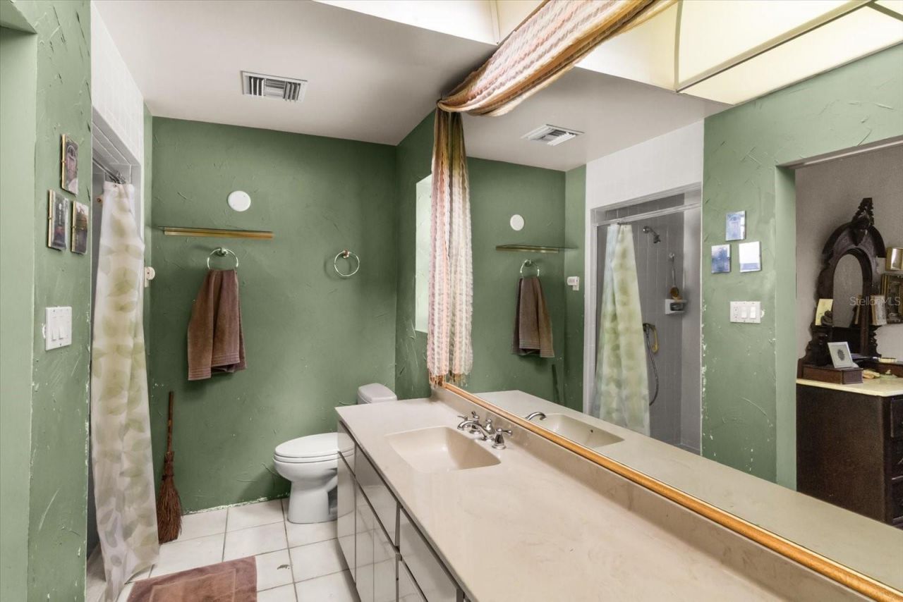 2921 Wood Street , Sarasota, FL 34237 Photo