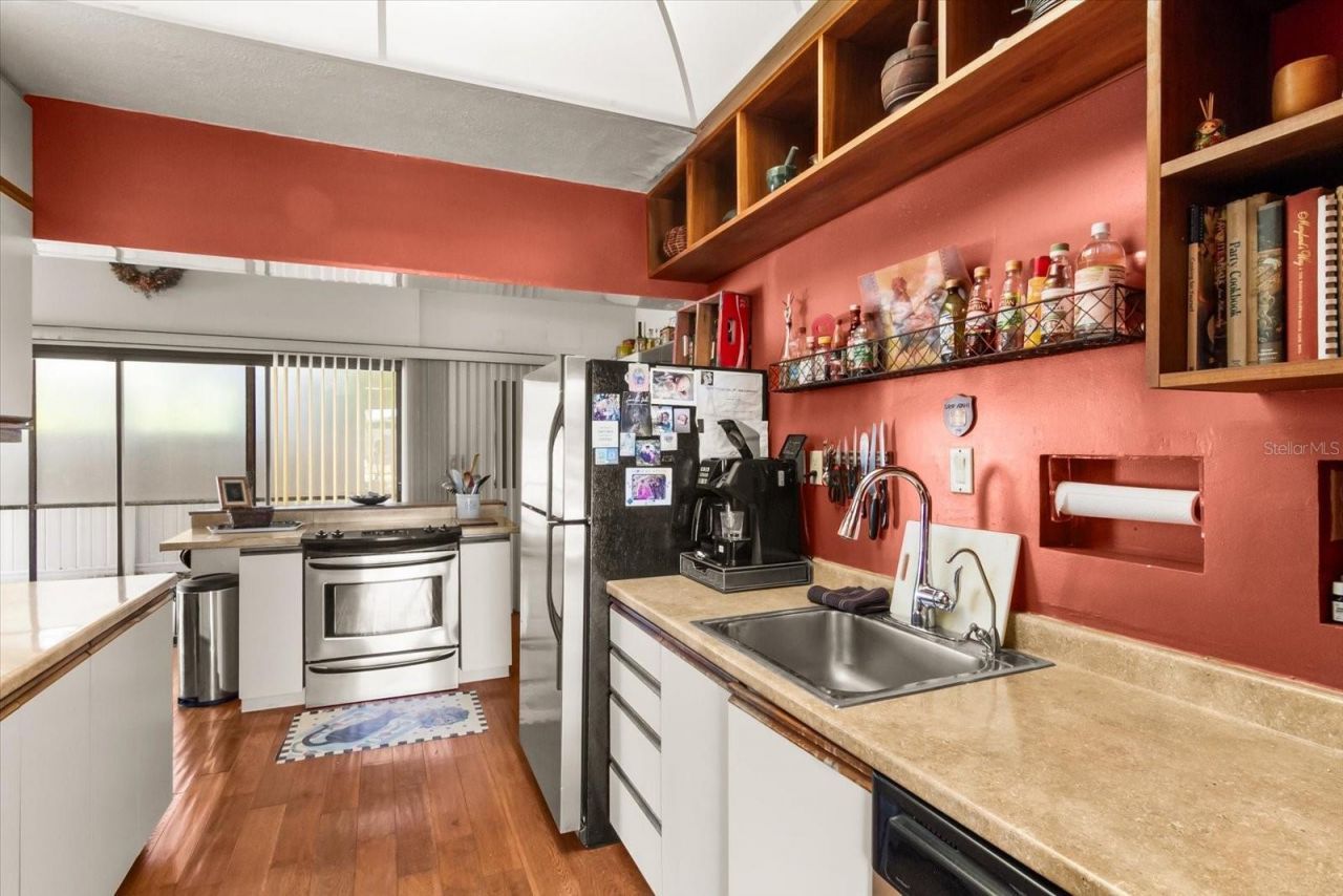 2921 Wood Street , Sarasota, FL 34237 Photo