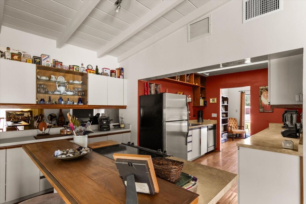 2921 Wood Street , Sarasota, FL 34237 Photo