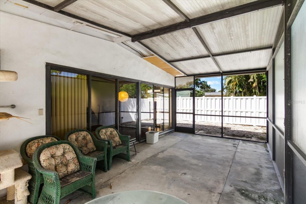 2921 Wood Street , Sarasota, FL 34237 Photo