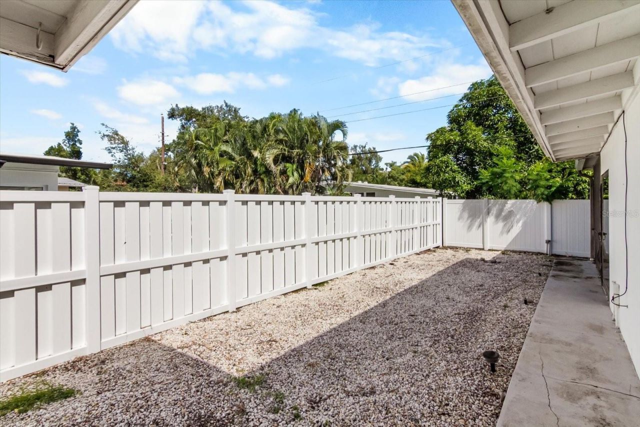 2921 Wood Street , Sarasota, FL 34237 Photo