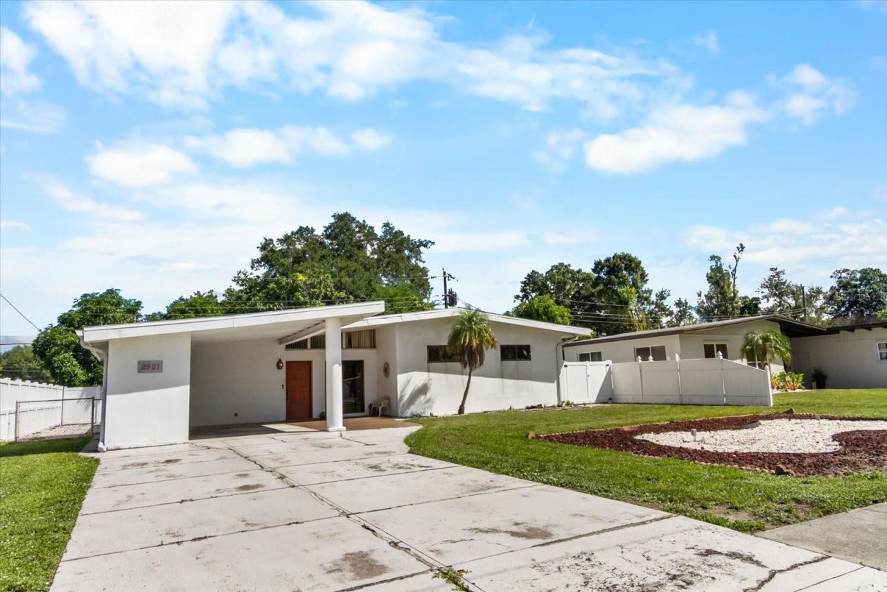 2921 Wood Street , Sarasota, FL 34237 Photo