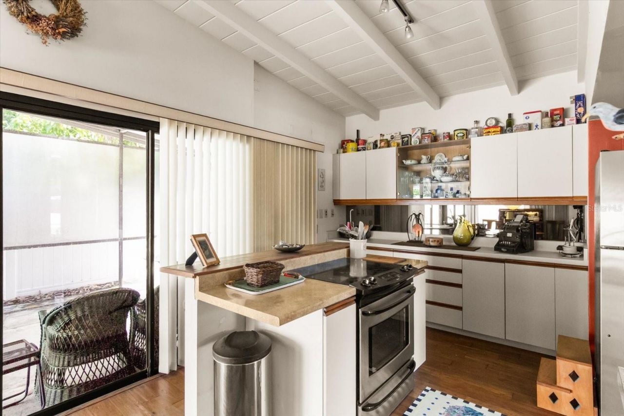 2921 Wood Street , Sarasota, FL 34237 Photo