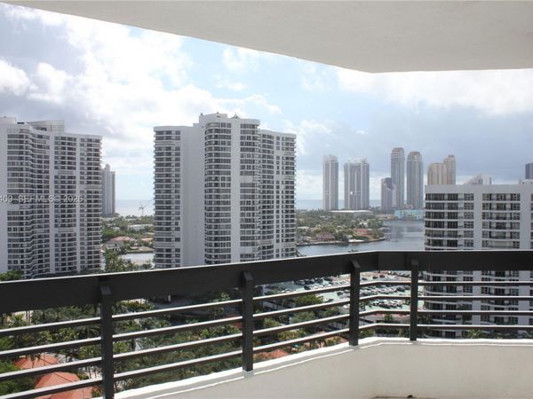3500 Mystic Pointe Dr , Unit 1907, Aventura, FL 33180