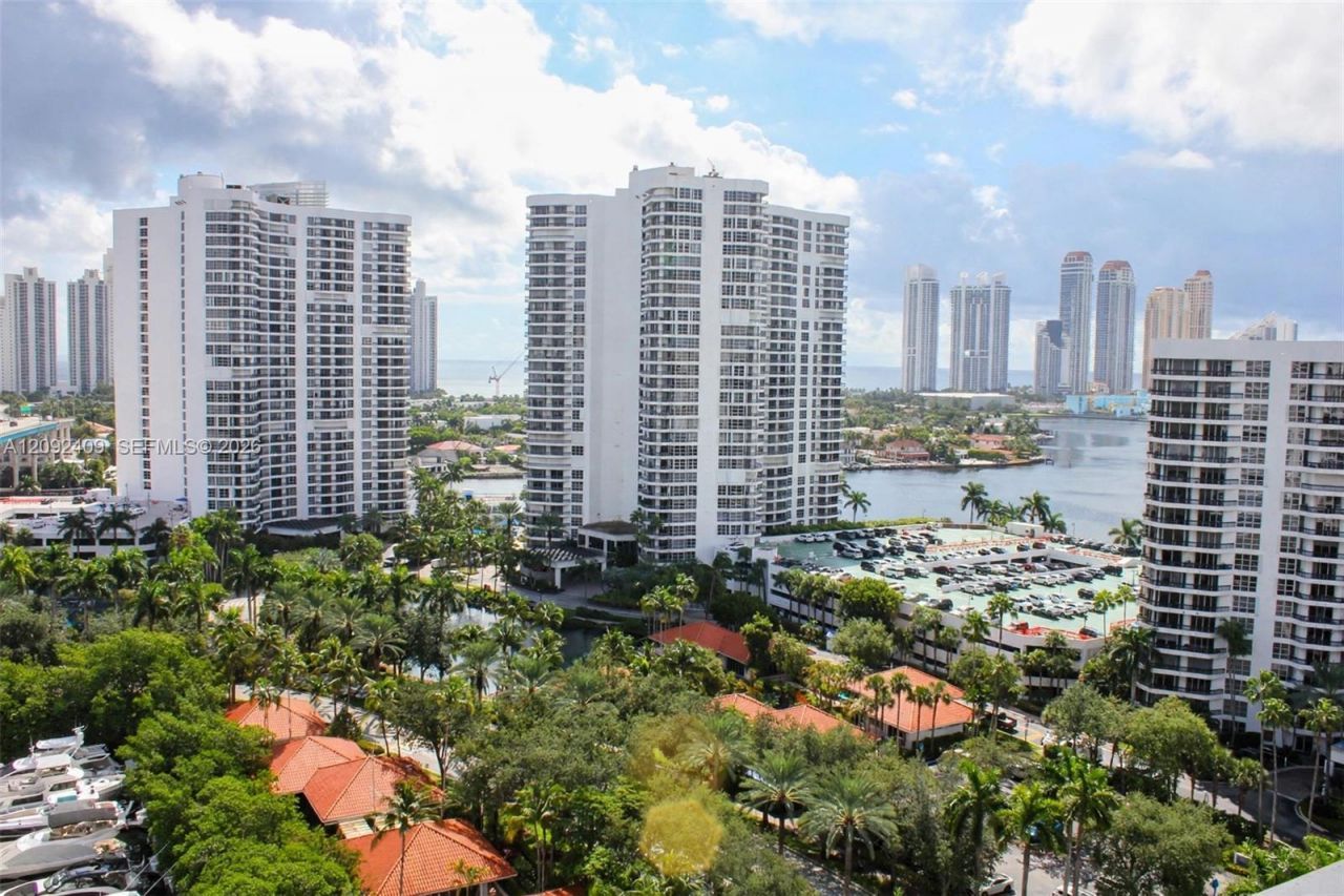 3500 Mystic Pointe Dr , Unit 1907, Aventura, FL 33180 Photo
