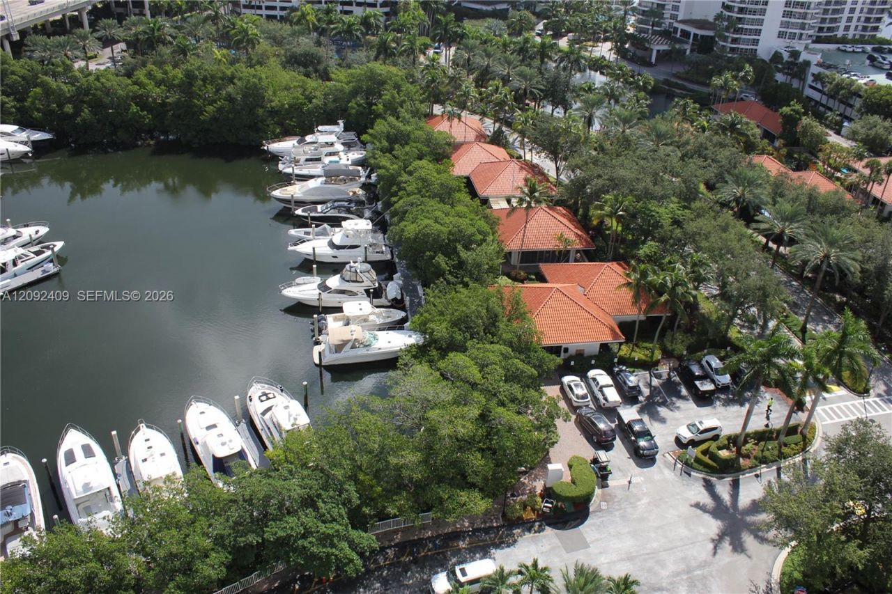 3500 Mystic Pointe Dr , Unit 1907, Aventura, FL 33180 Photo
