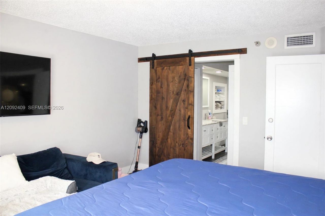 3500 Mystic Pointe Dr , Unit 1907, Aventura, FL 33180 Photo