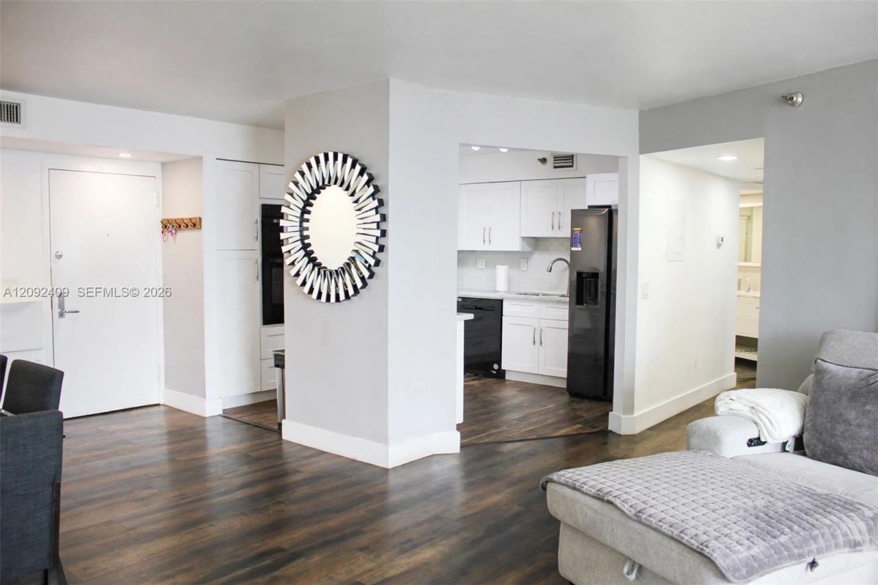 3500 Mystic Pointe Dr , Unit 1907, Aventura, FL 33180 Photo