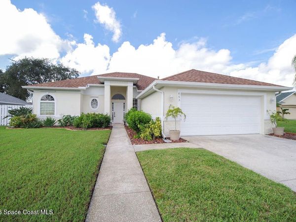 863 Coopers Hawk Court, Rockledge, FL 32955