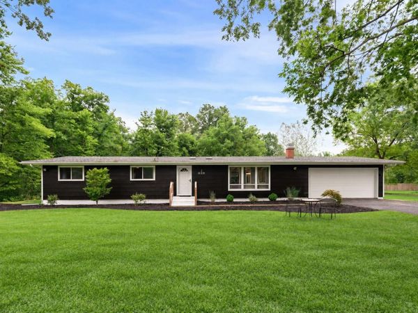 15871 Lakeside Road, Union Pier, MI 49129