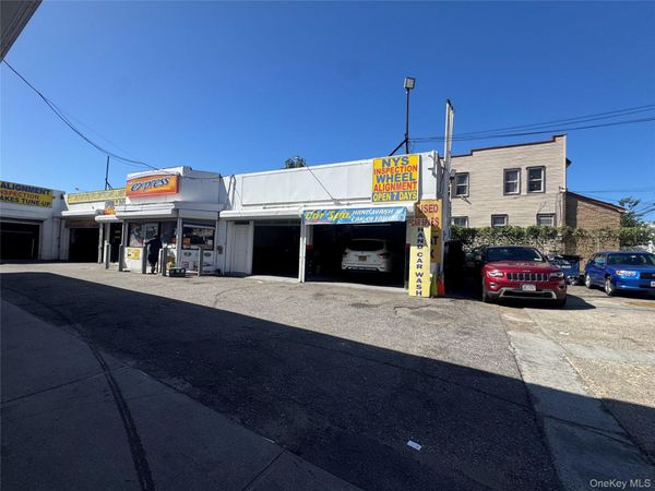 184-33 Jamaica Avenue, Hollis, NY 11423
