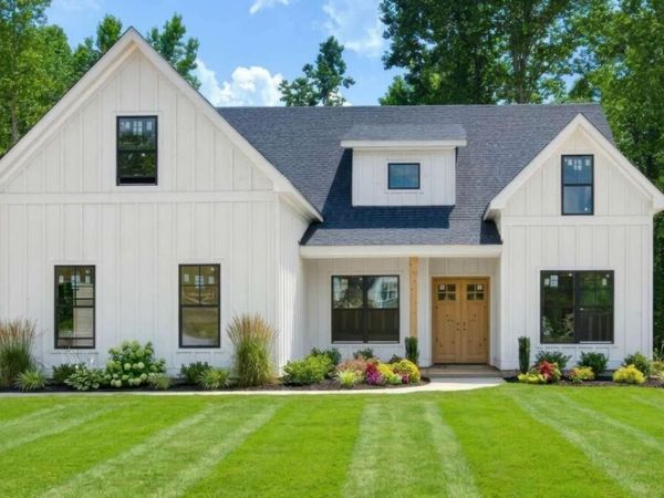 4825 Price Road, Gainesville, GA 30506