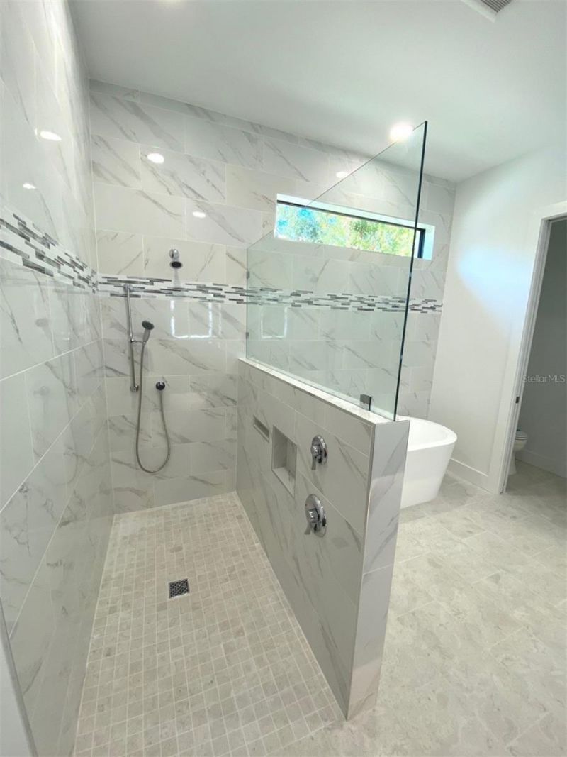 2110 Michele Drive, Sarasota, FL 34231 Photo