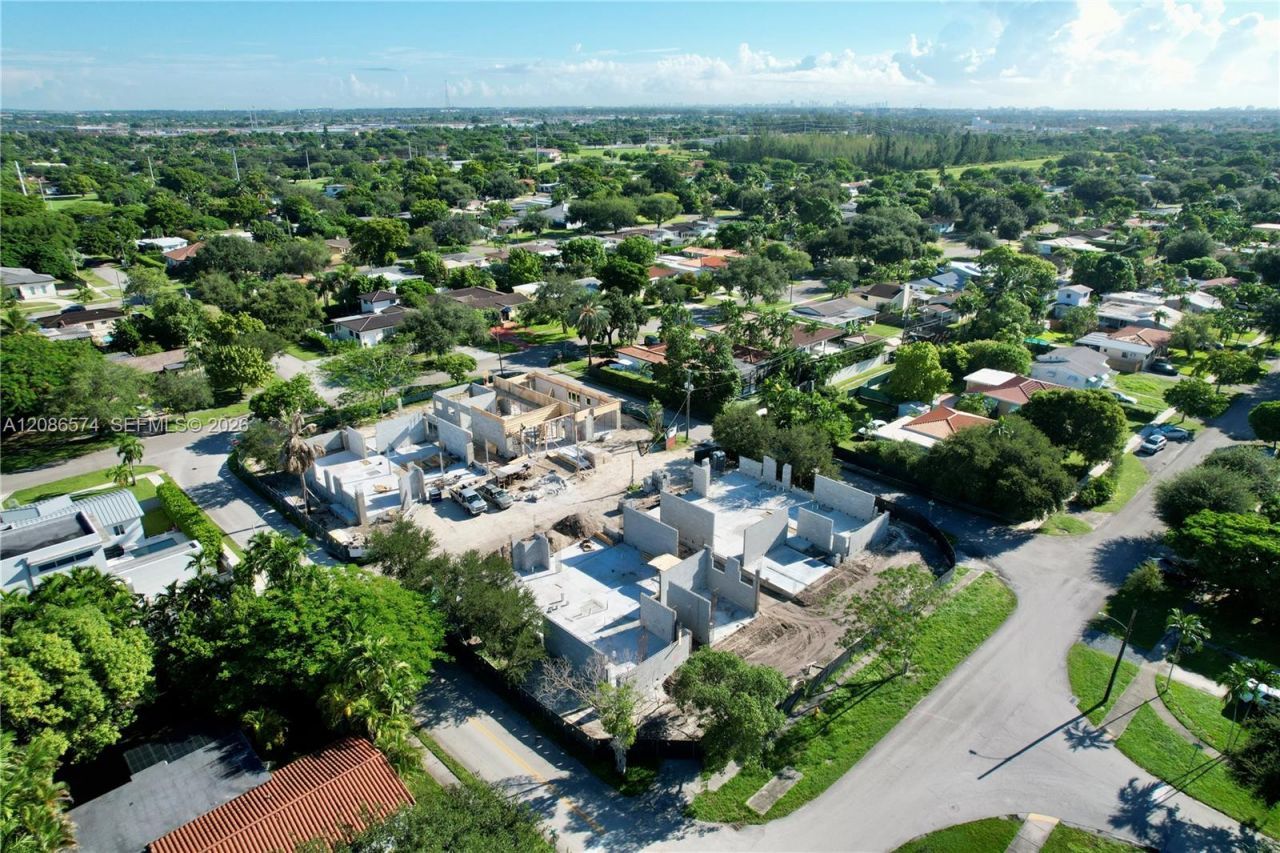 1101 Wren Ave , Miami Springs, FL 33166 Photo