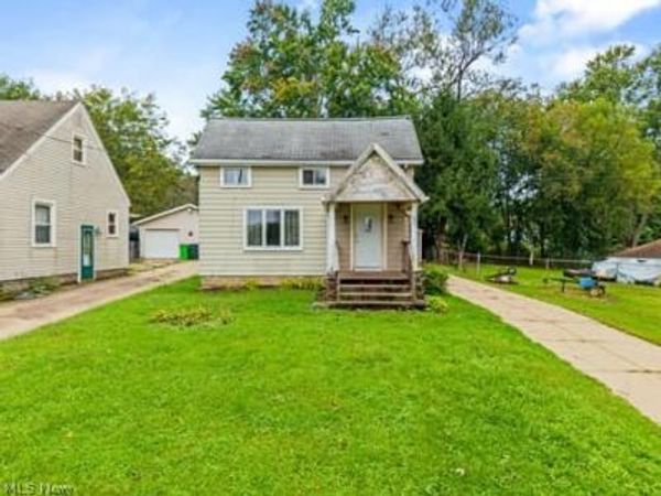 82 Henigan Avenue, Barberton, OH 44203