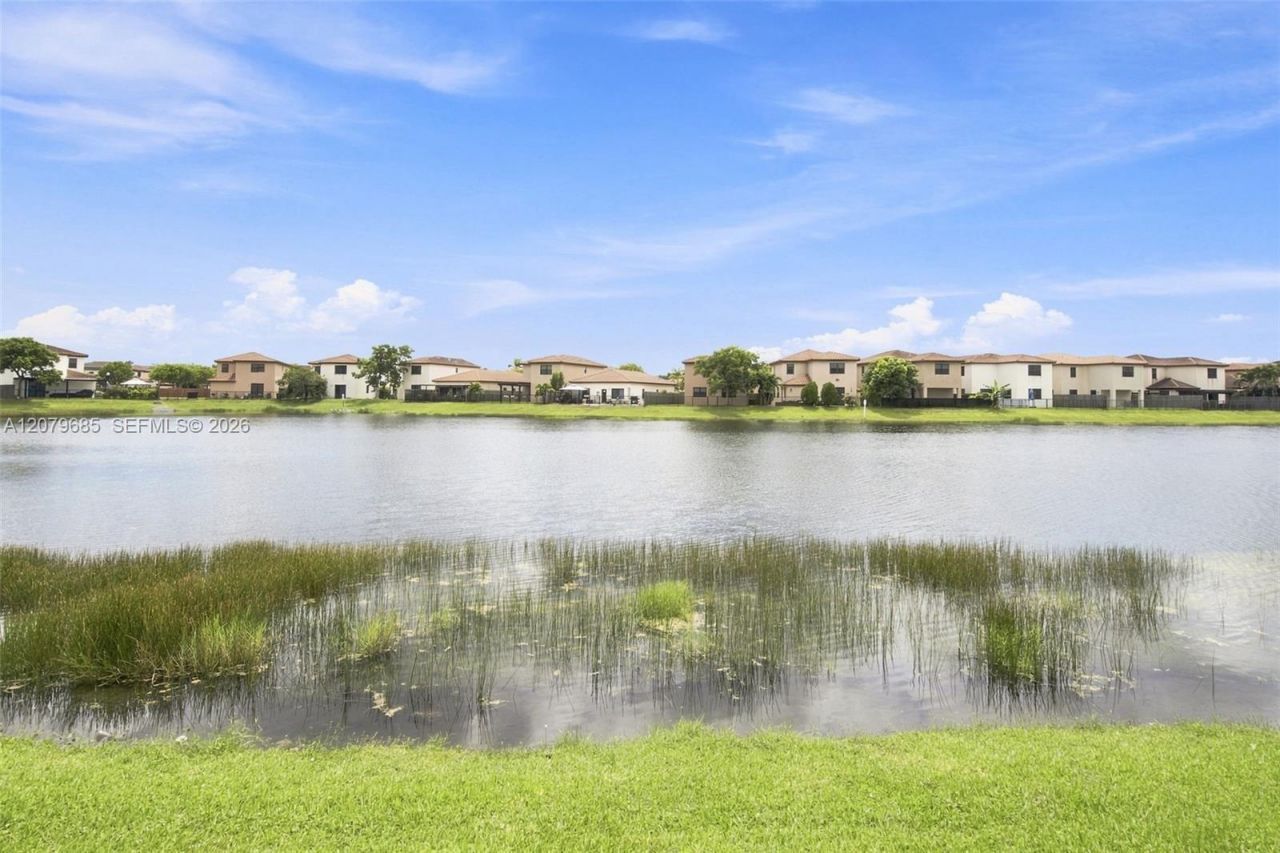 2466 NE 3rd Ct, Homestead, FL 33033 Photo