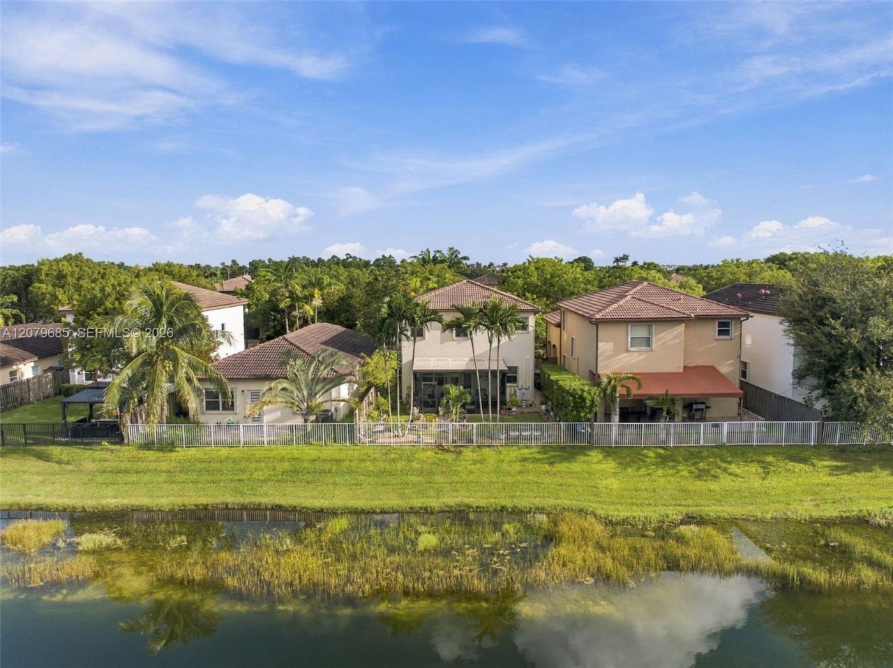 2466 NE 3rd Ct, Homestead, FL 33033 Photo