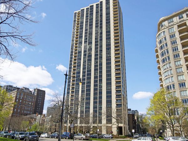 2500 N Lakeview Avenue , Unit 3002, Chicago, IL 60614
