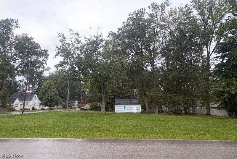 154 Tomahawk Drive, Avon Lake, OH 44012 Main Photo