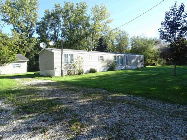 6627 Hallenbeck , Manitou Beach, MI 49253