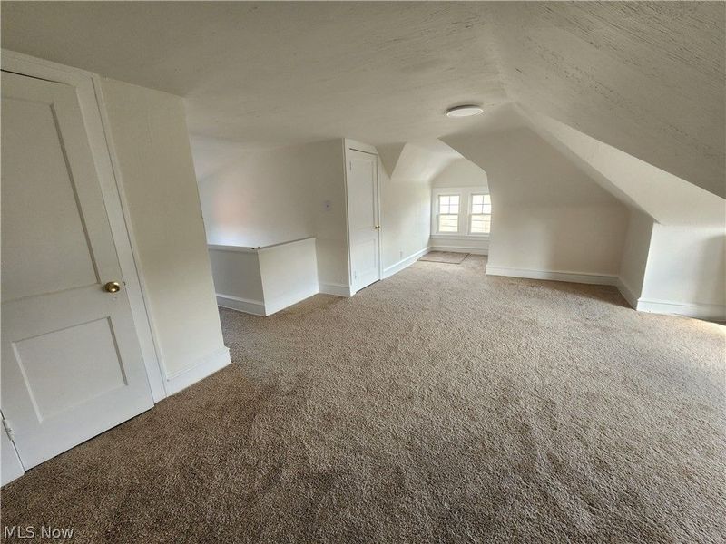 2060 Rossmoor Road, Cleveland Heights, OH 44118 Photo 10